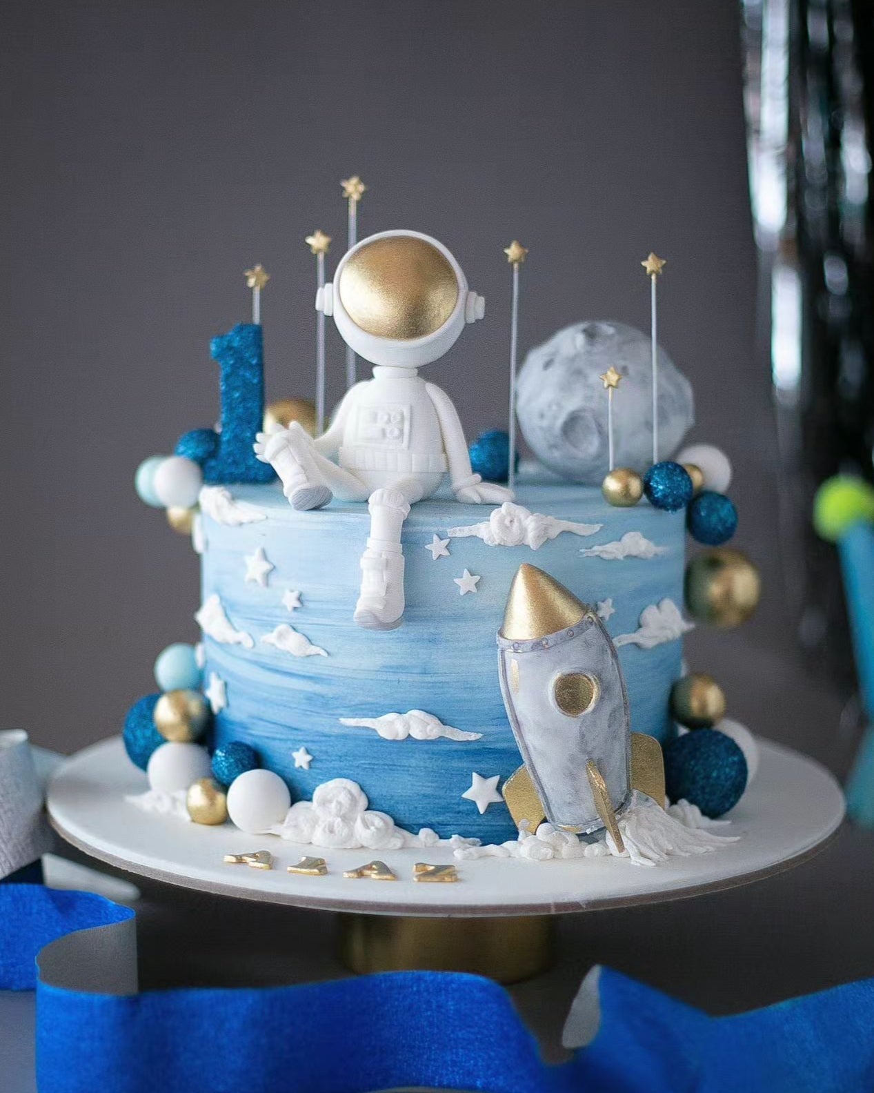 astronot pasta – roket ve ay figürlü erkek çocuk pastası