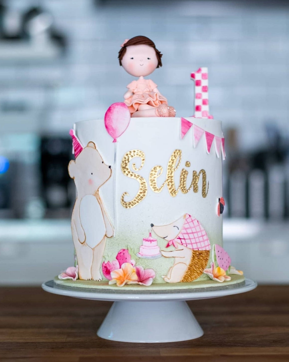 ayı pasta – pembe çiçek temalı kız doğum günü pastası