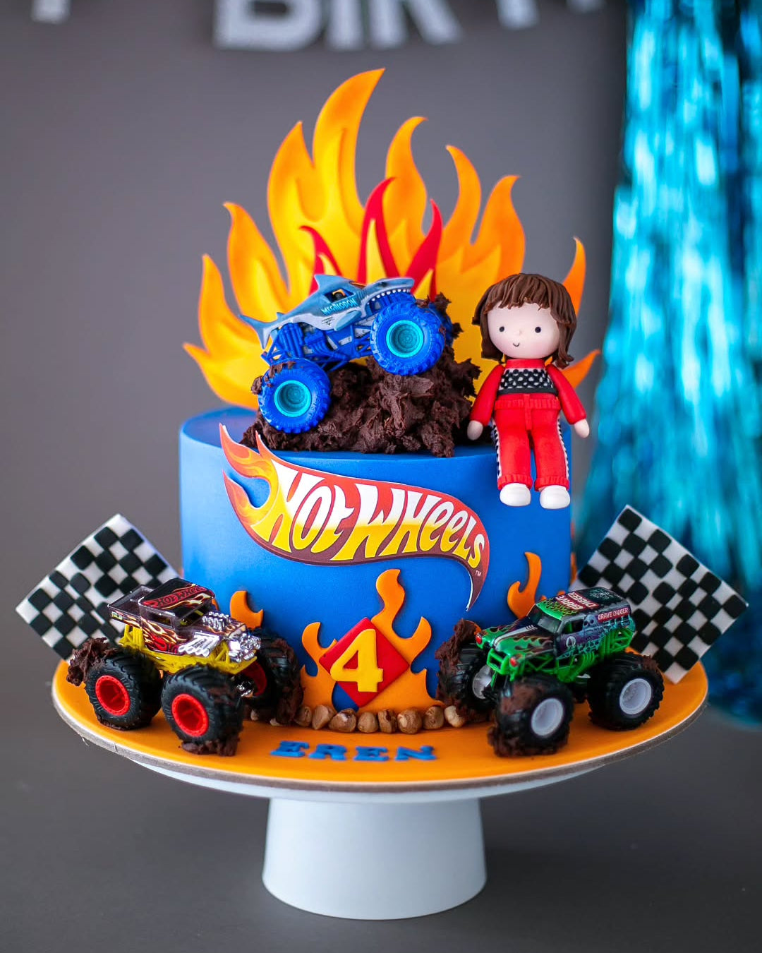 canavar kamyon pasta – hot wheels temalı erkek çocuk pastası