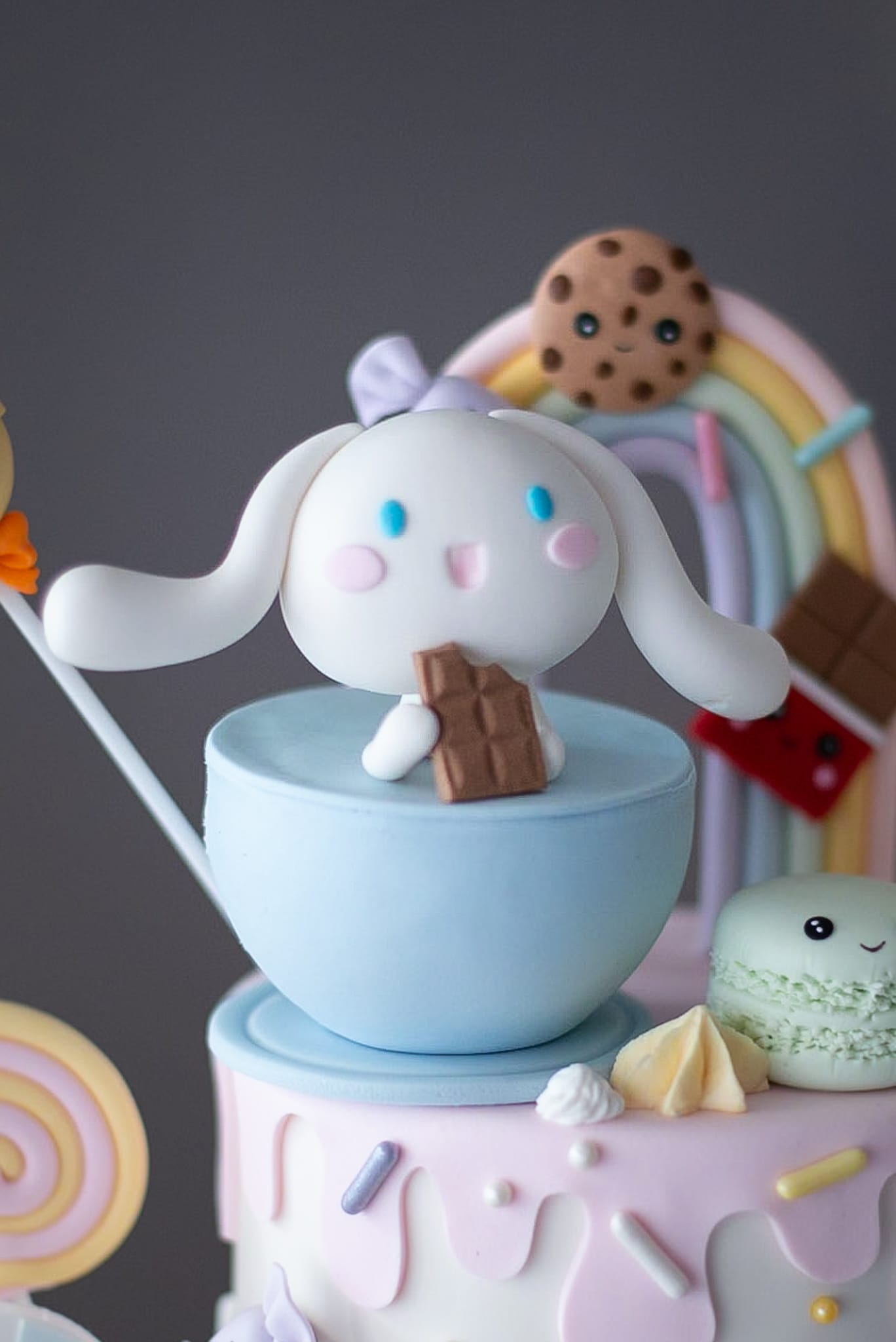 cinnamoroll pasta – şeker ve lolipop temalı kız pastası