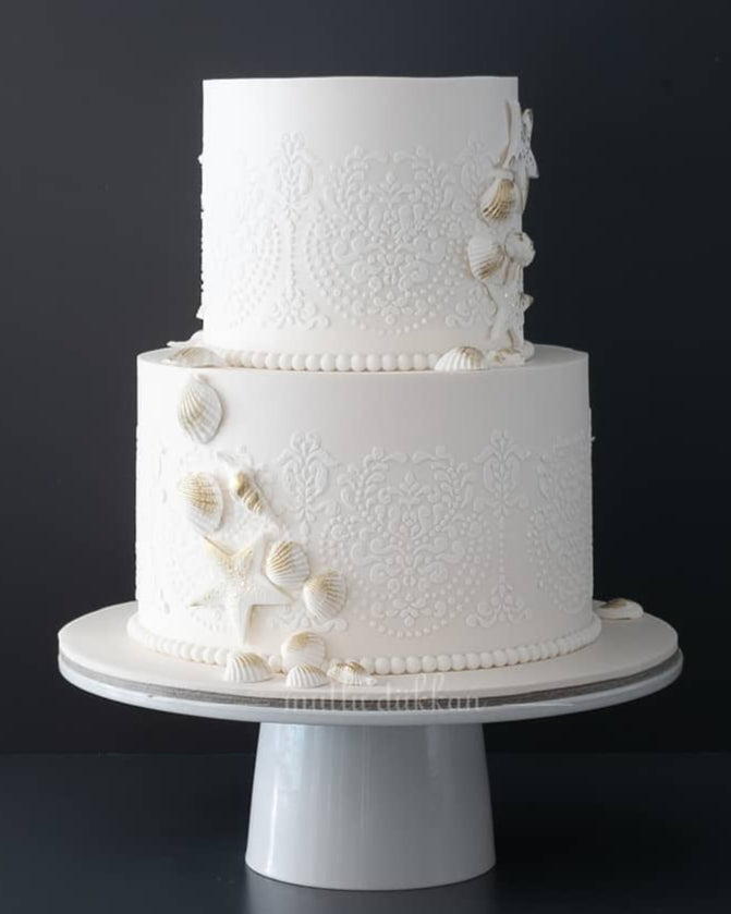 deniz pasta – deniz kabuklu dantel süslemeli nişan pastası
