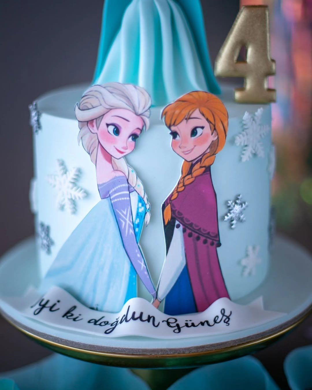 elsa pasta – kar tanesi süslemeli frozen kız pastası