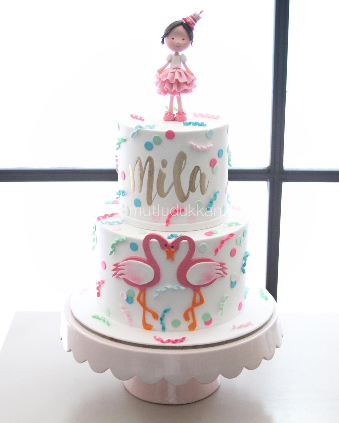 flamingo pasta – konfeti süslemeli kız doğum günü pastası