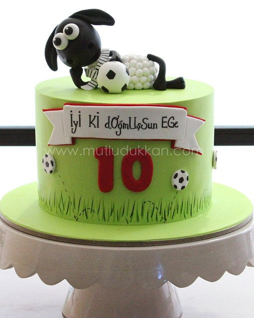 futbol pasta – shaun the sheep temalı erkek pastası