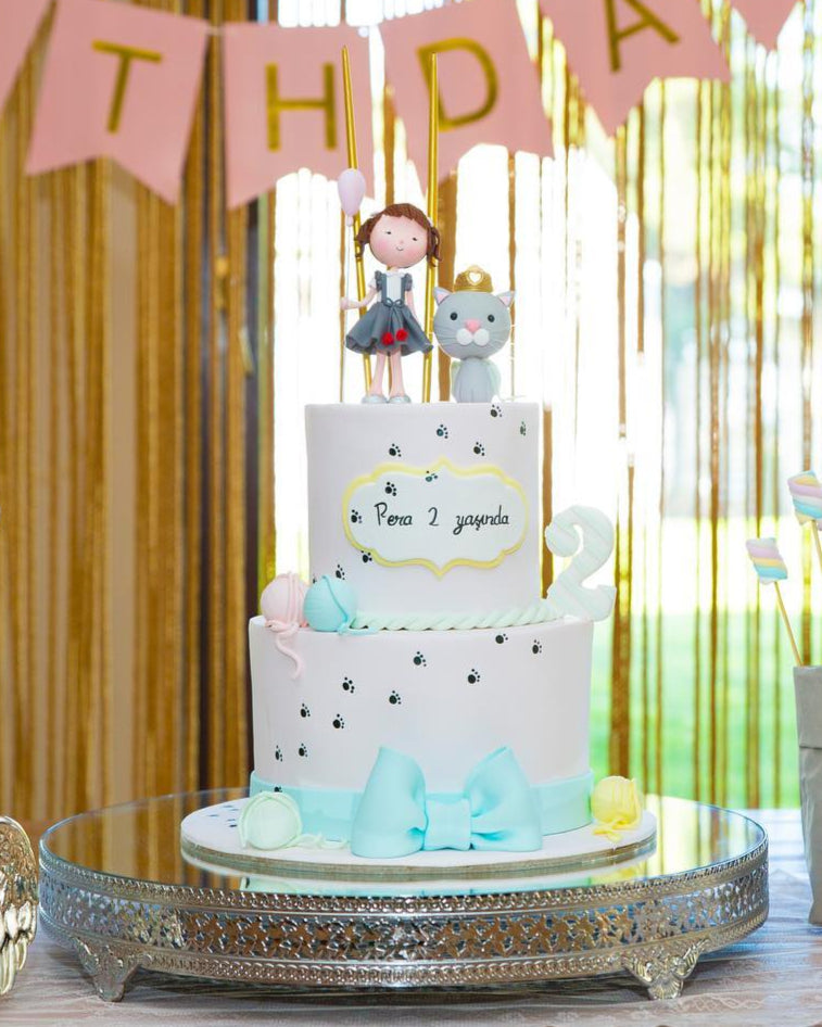 kedi pasta – örgü yumağı süslemeli 2 yaş kız çocuk pastası