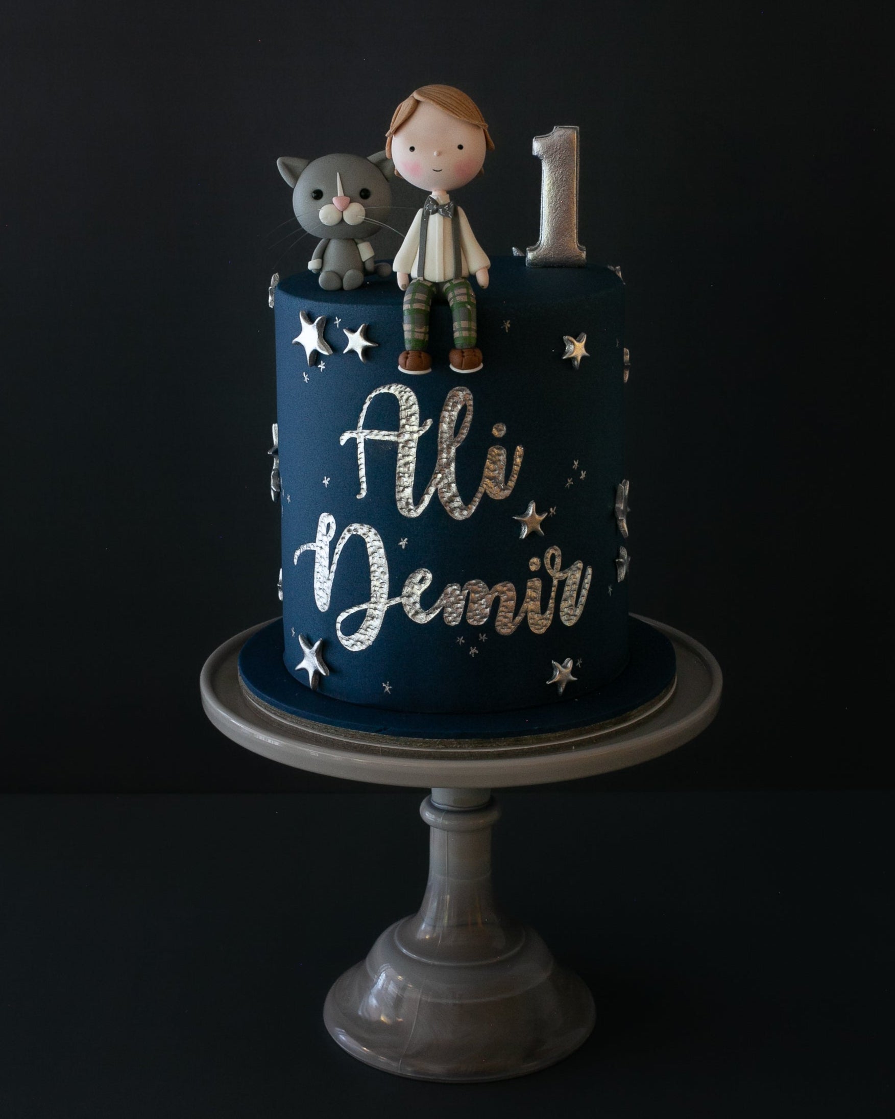 kedi pasta – yıldız süslü 1 yaş erkek çocuk pastası