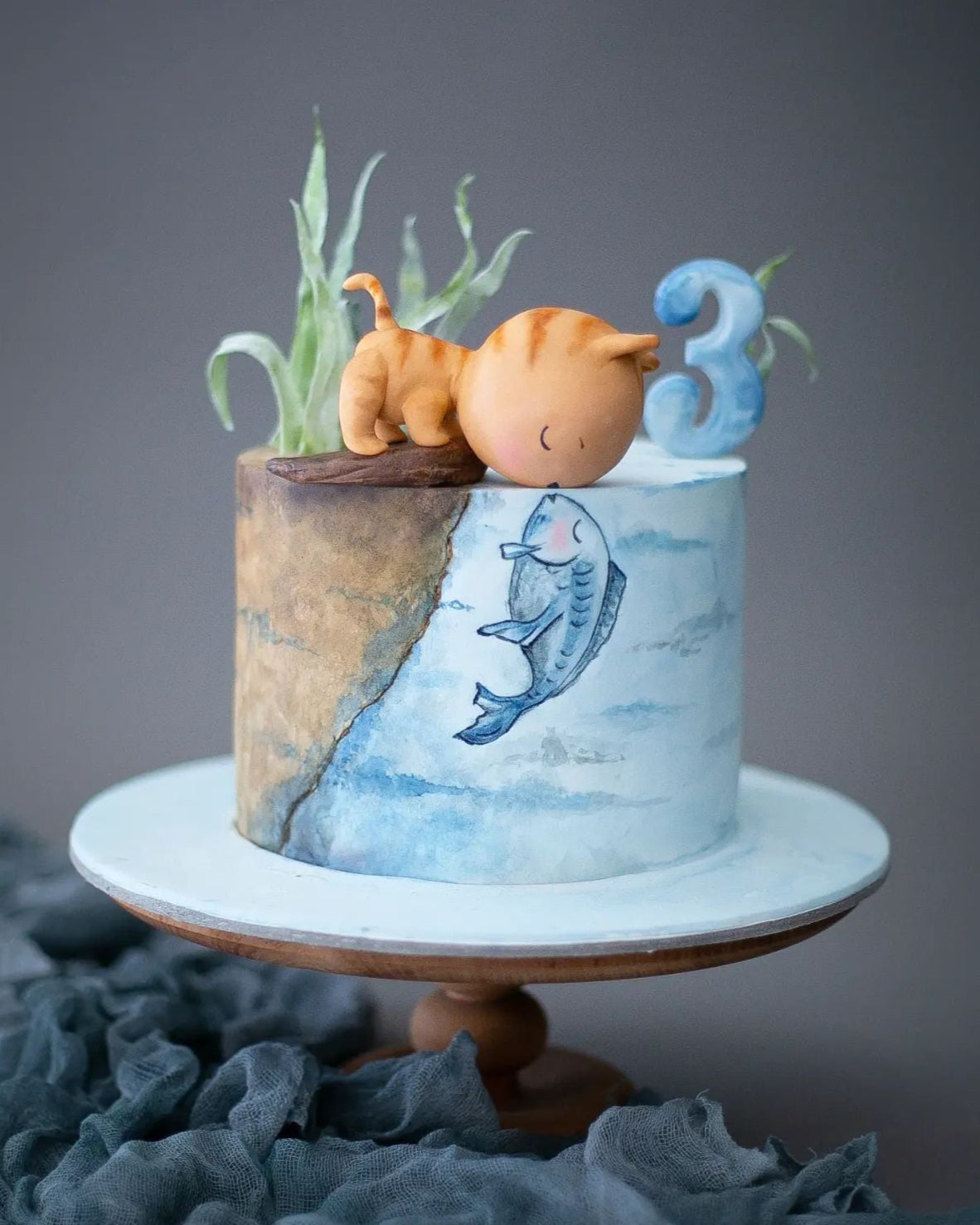 kedi ve balık pasta – masum çocuk doğum günü pastası