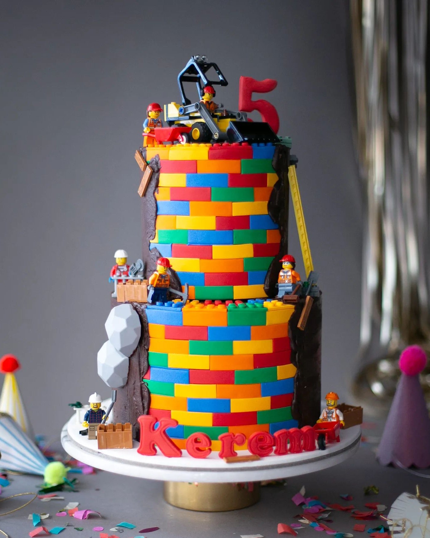 Lego pasta – inşaat temalı doğum günü pastası