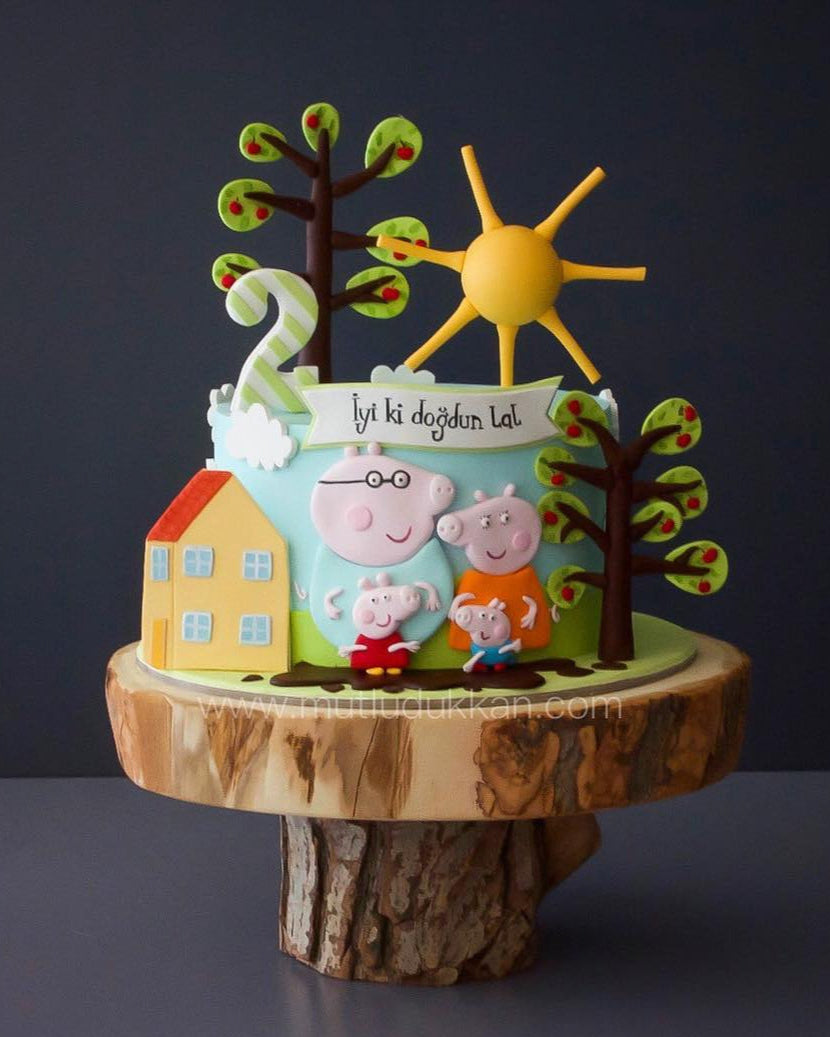 peppa pig aile pastası – güneş figürlü çocuk pastası