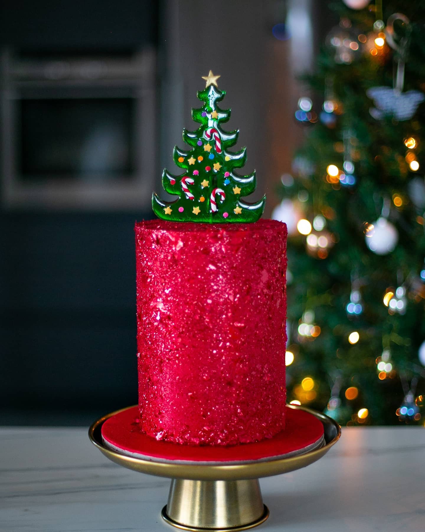 yılbaşı ağacı pasta – ışıltılı kırmızı yeni yıl pastası
