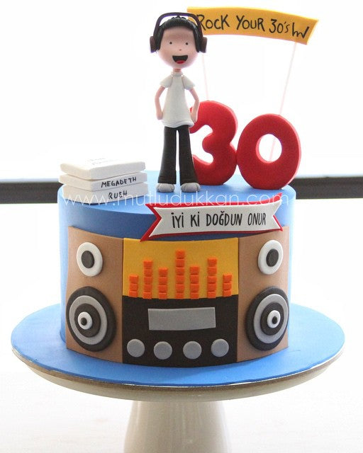 radyo pasta – müzik ve hoparlör temalı yetişkin pastası