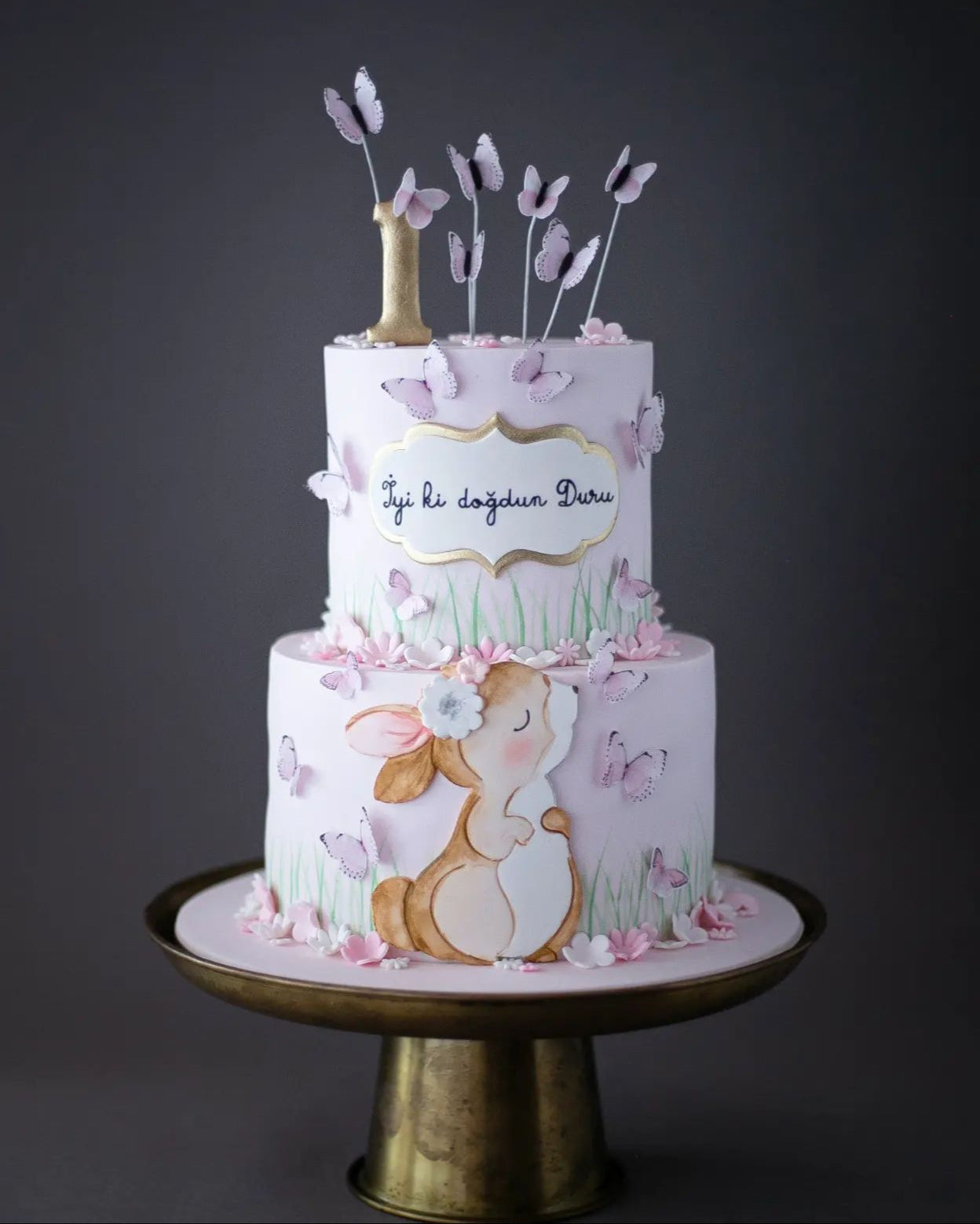 tavşan pasta – kelebek ve çiçek temalı kız çocuk pastası