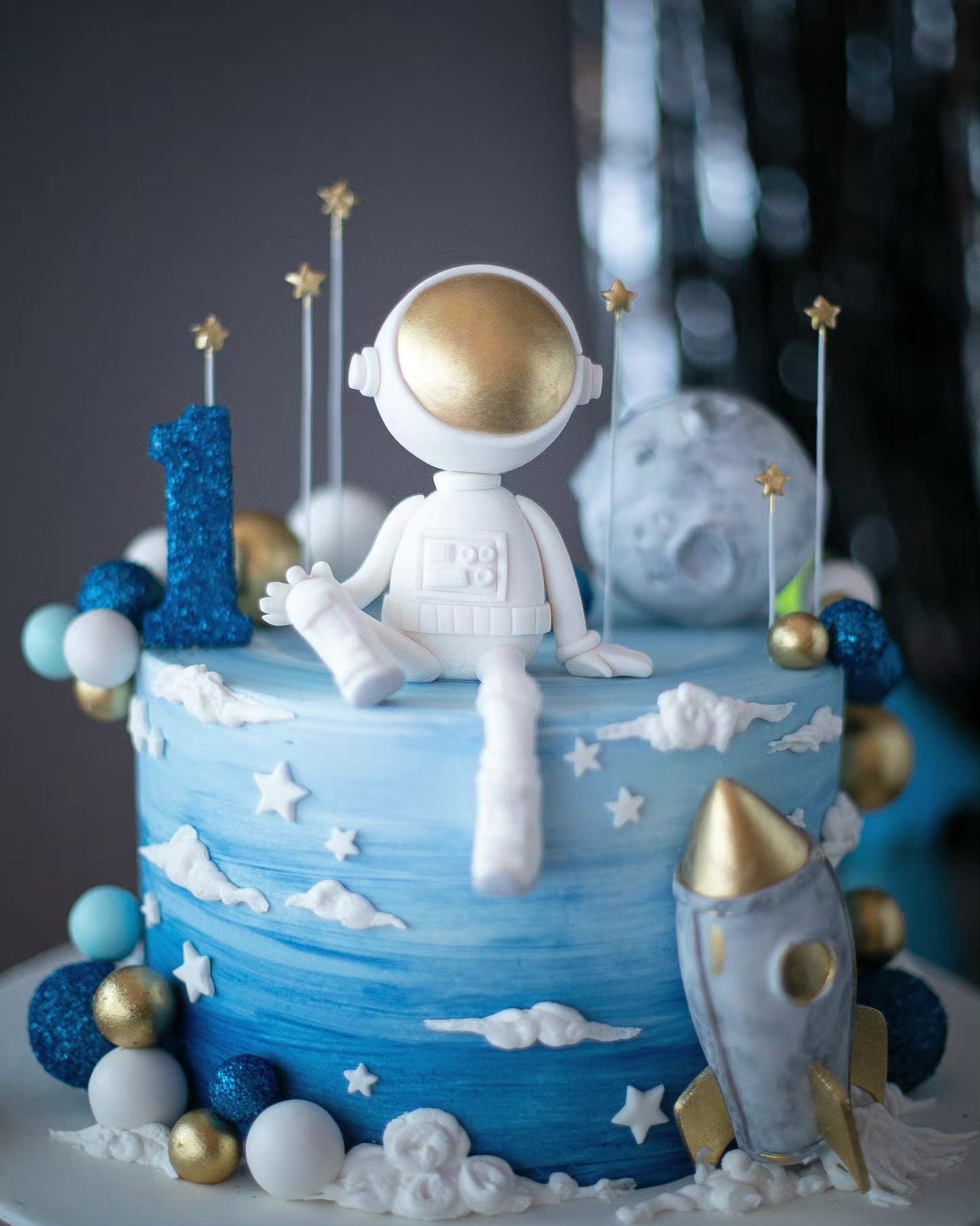 astronot pasta – roket ve ay figürlü erkek çocuk pastası