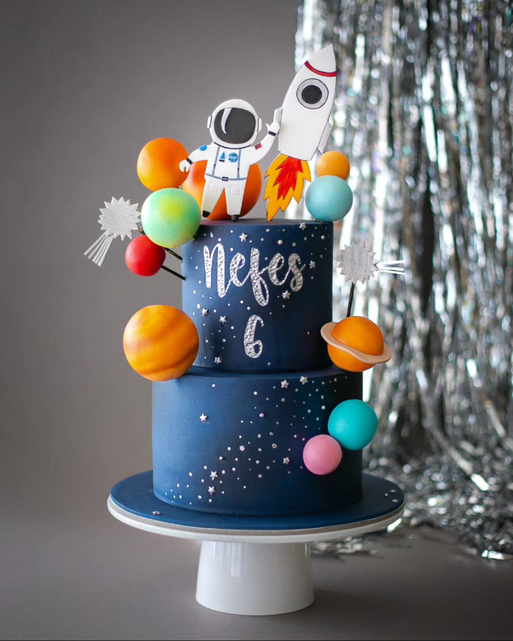 Astronot ve Roket Pasta – Uzay Temalı Erkek Çocuk Pastası