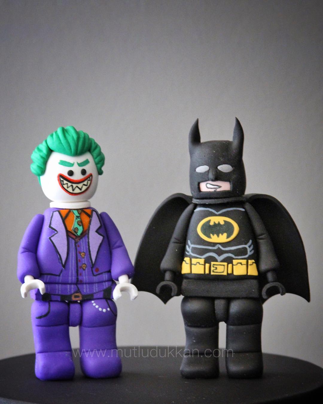 batman pasta – lego figürlü erkek doğum günü pastası