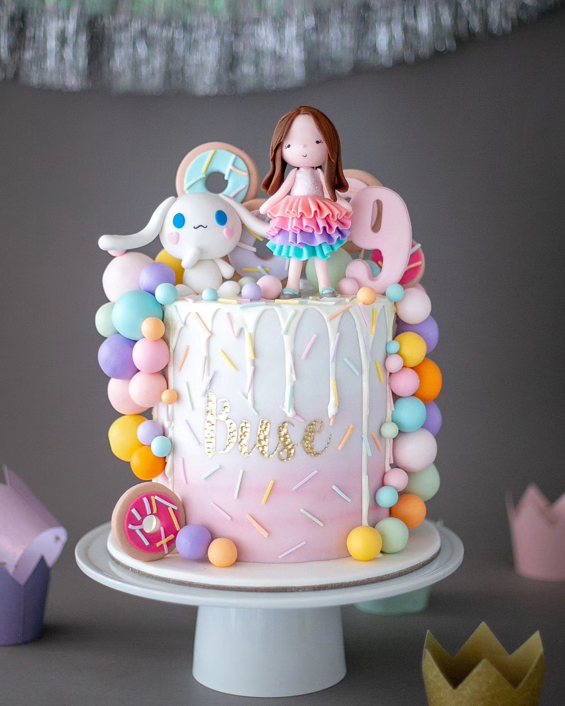 cinnamoroll pasta –  balon ve donut süslemeli pasta