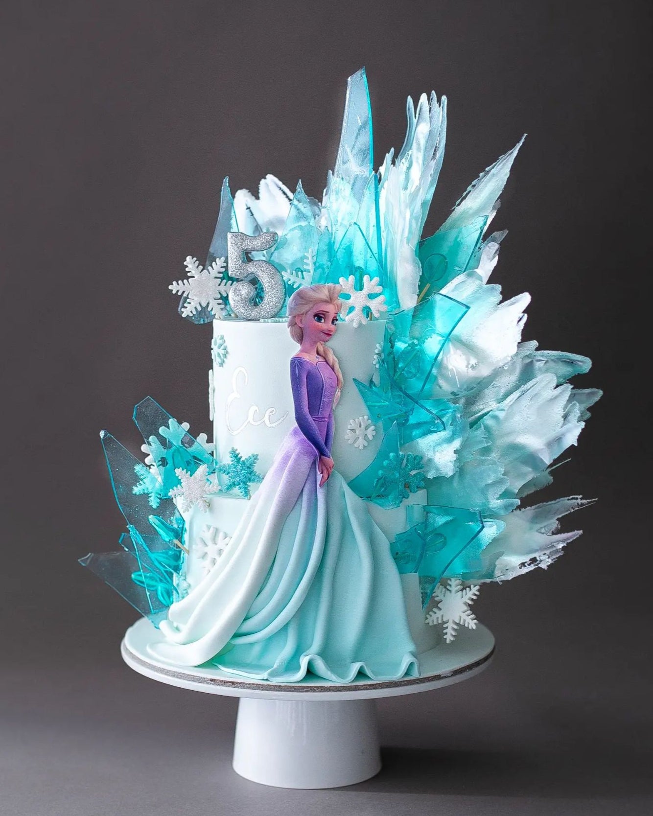 elsa pasta – frozen temalı kız doğum günü pastası