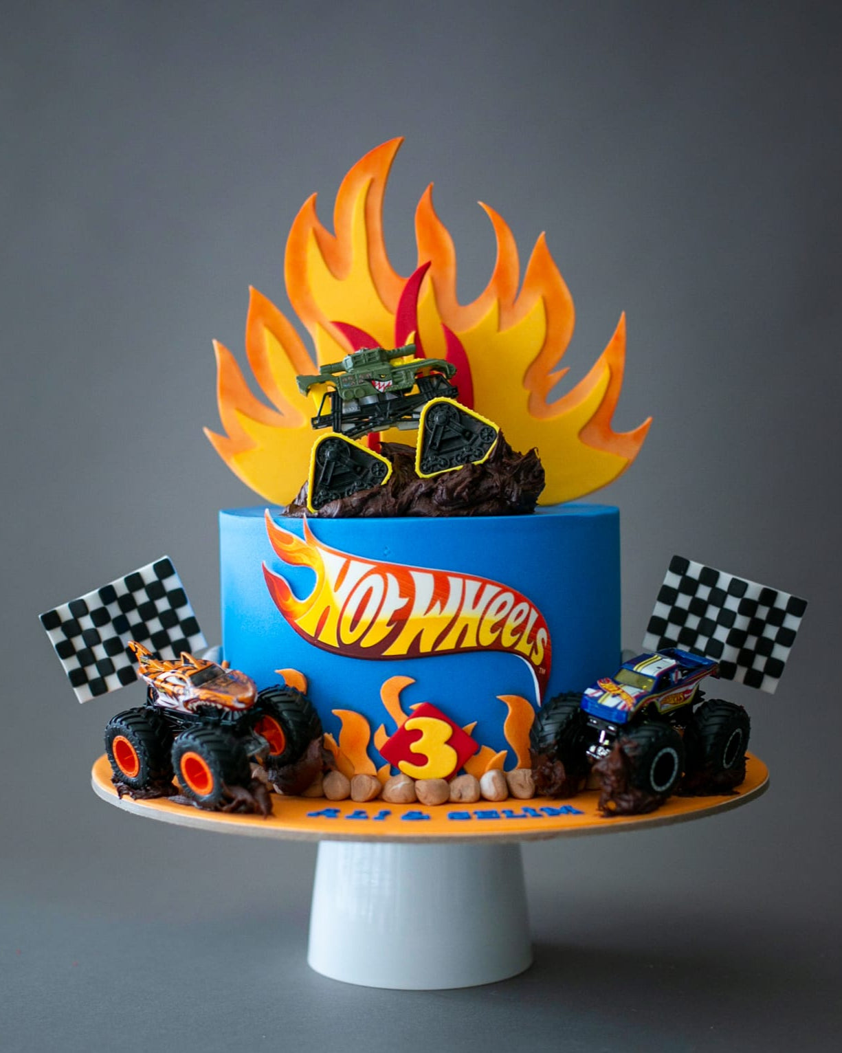 Hot Wheels Süslemeli Pasta