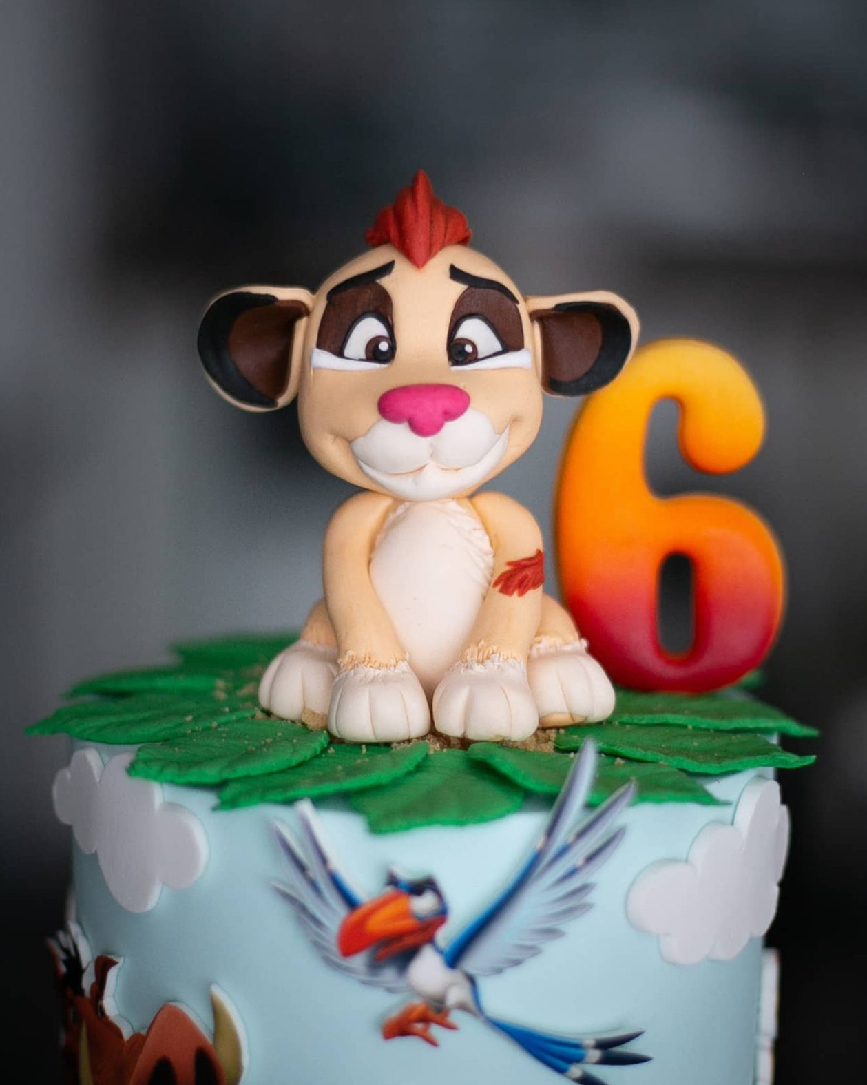 lion king pasta – simba figürlü çocuk doğum günü pastası