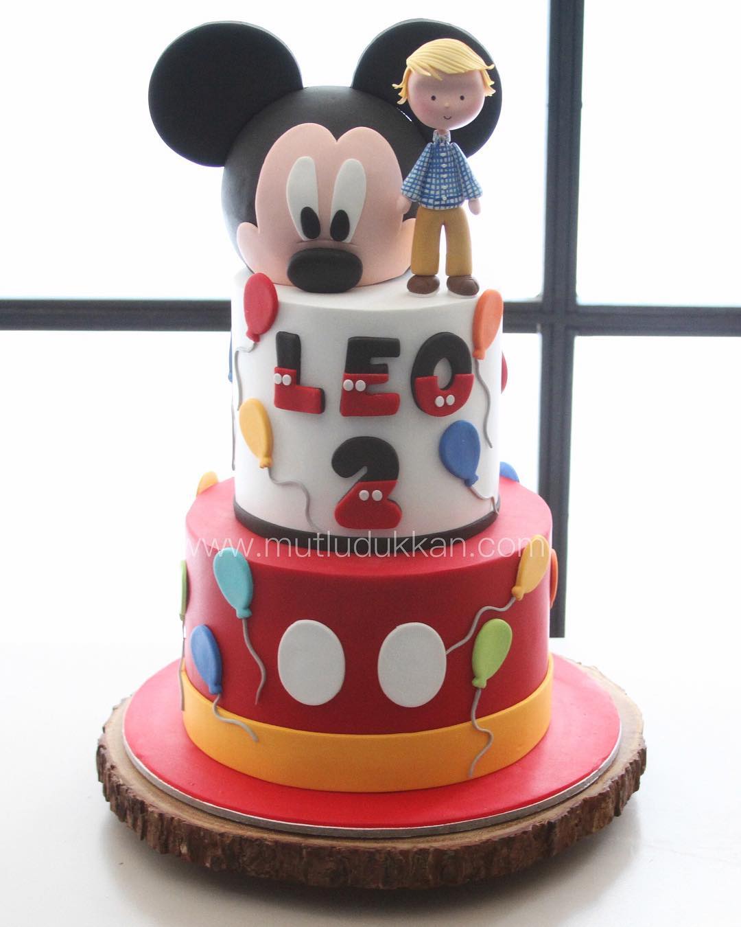 mickey pasta – balon süslemeli çocuk doğum günü pastası