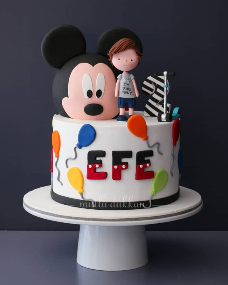 mickey pasta – scooter süslemeli pasta