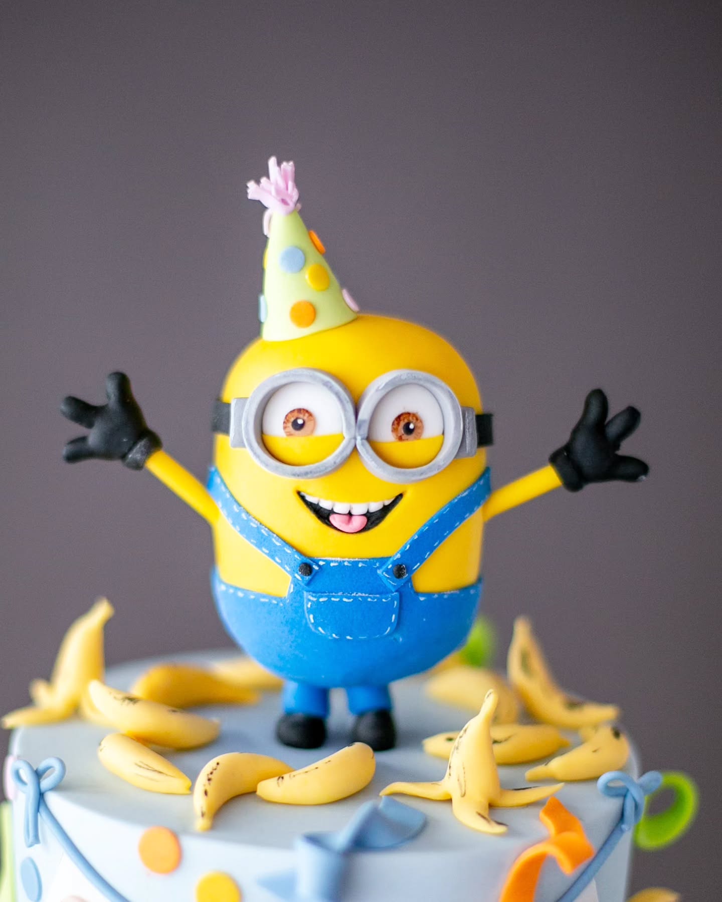 minionlar pasta - renkli pasta