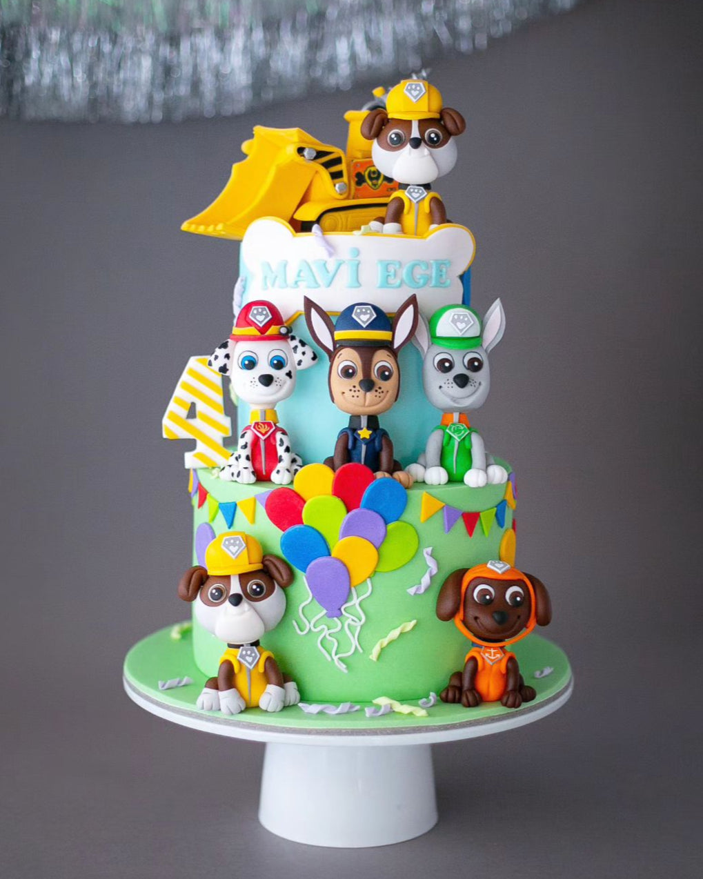 paw patrol pasta – renkli balon süslemeli çocuk pastası