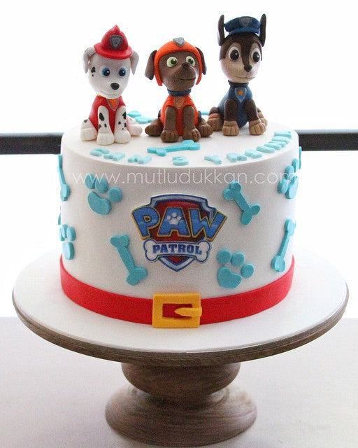 paw patrol pasta – chase, marshall ve zuma figürlü pasta