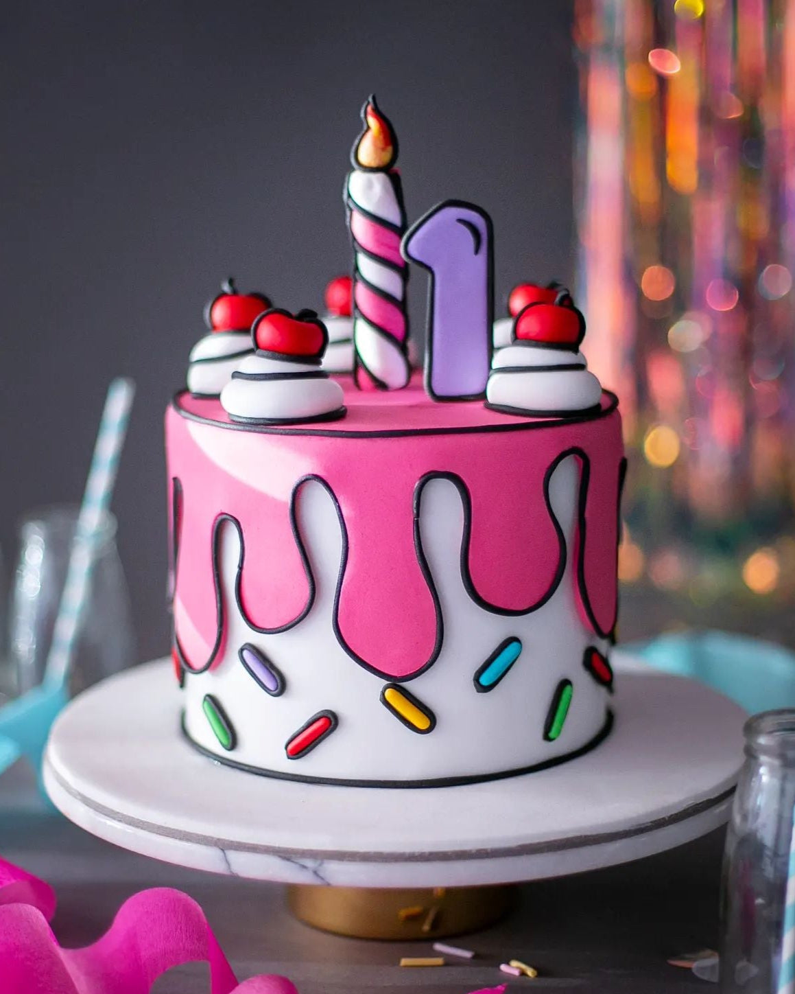 pembe pasta – comic cake tasarımlı 1 yaş çocuk pastası