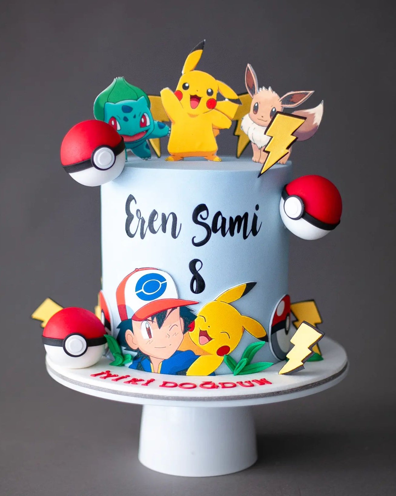 pokemon pasta – pikachu süslemeli çocuk pastası