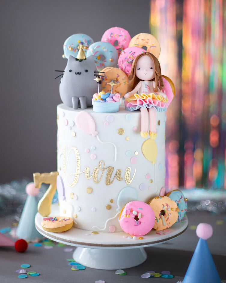 pusheen pasta – donut süslemeli kız doğum günü pastası