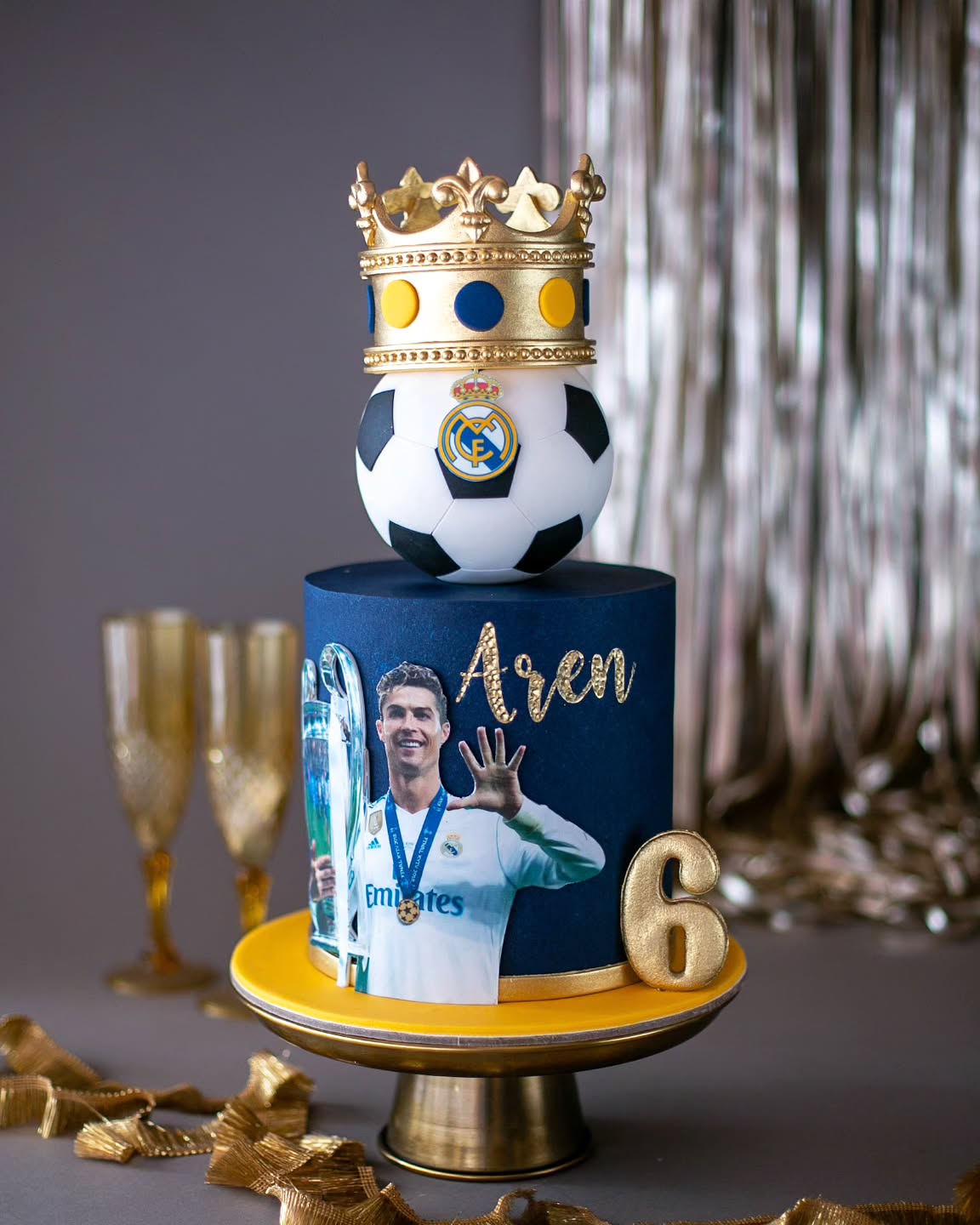 real madrid pasta – futbol topu ve ronaldo temalı pasta