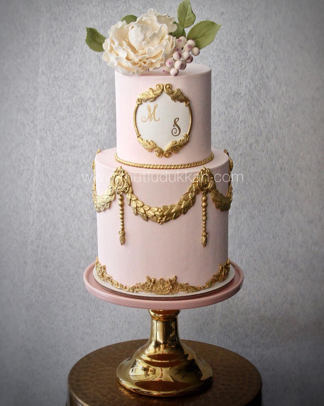 romantik pasta – pudra renkli nişan kutlama pastası