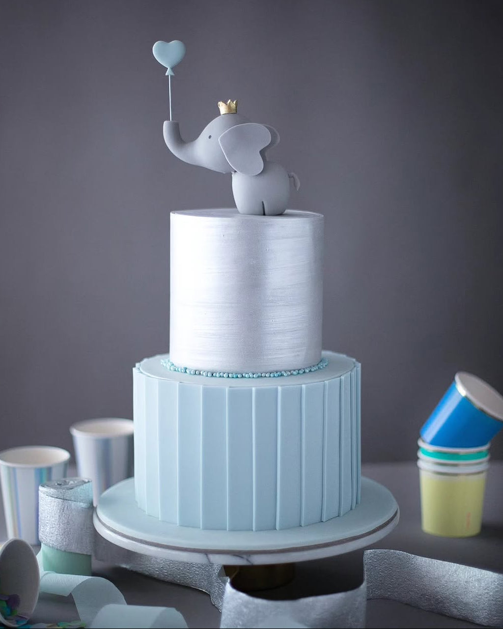 şık baby shower pastası – bebek mavisi renkte erkek pastası