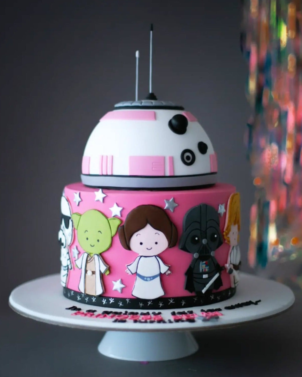 star wars pasta – r2-d2 ve leia temalı kız çocuk pastası