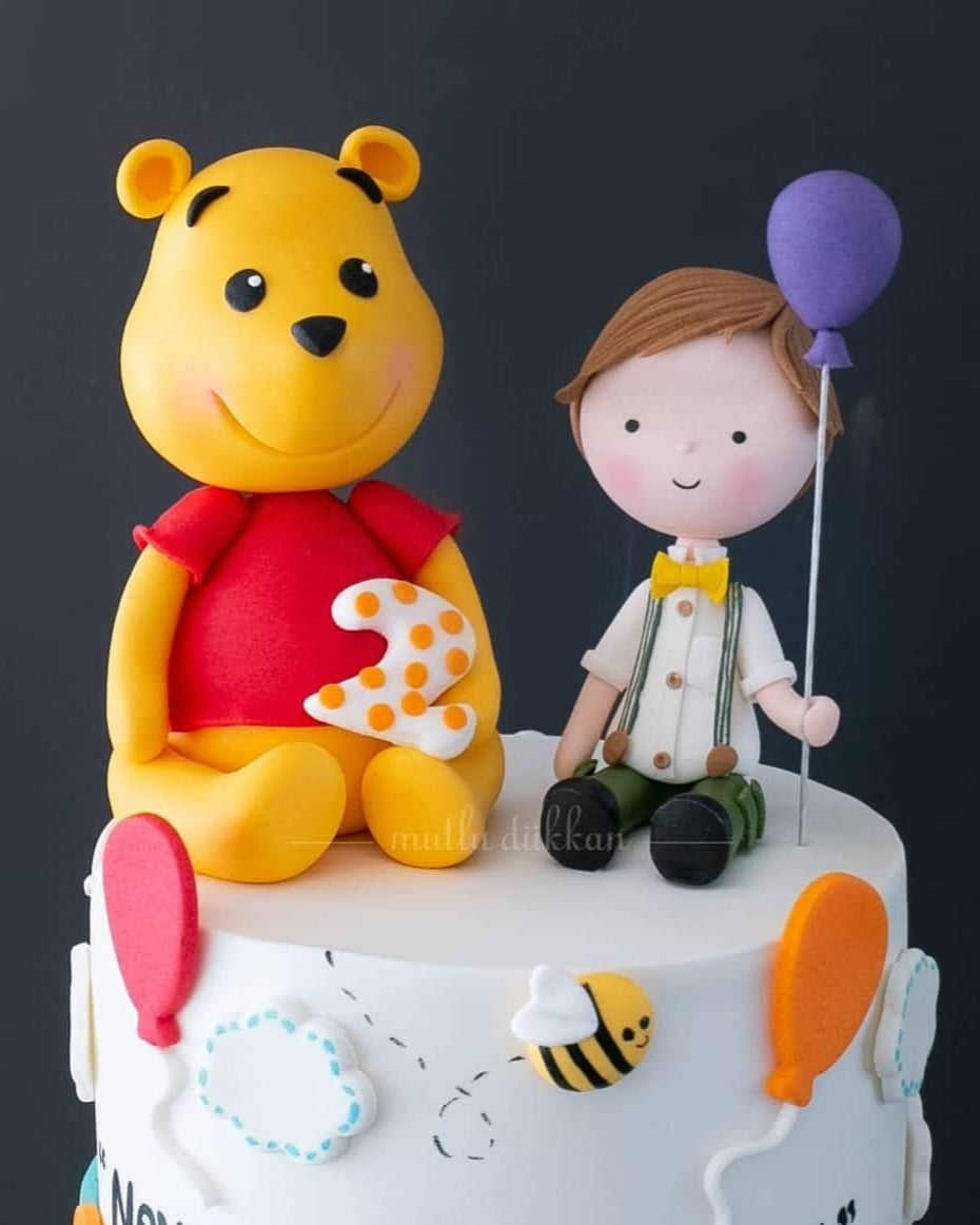 winnie the pooh pasta – güneş ve balon temalı pasta
